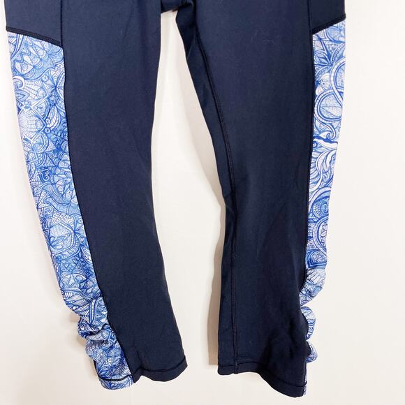 Calia By Carrie Underwood Ocean Inked Printed Crop Leggings Navy Blue Small S - Picture 4 of 9